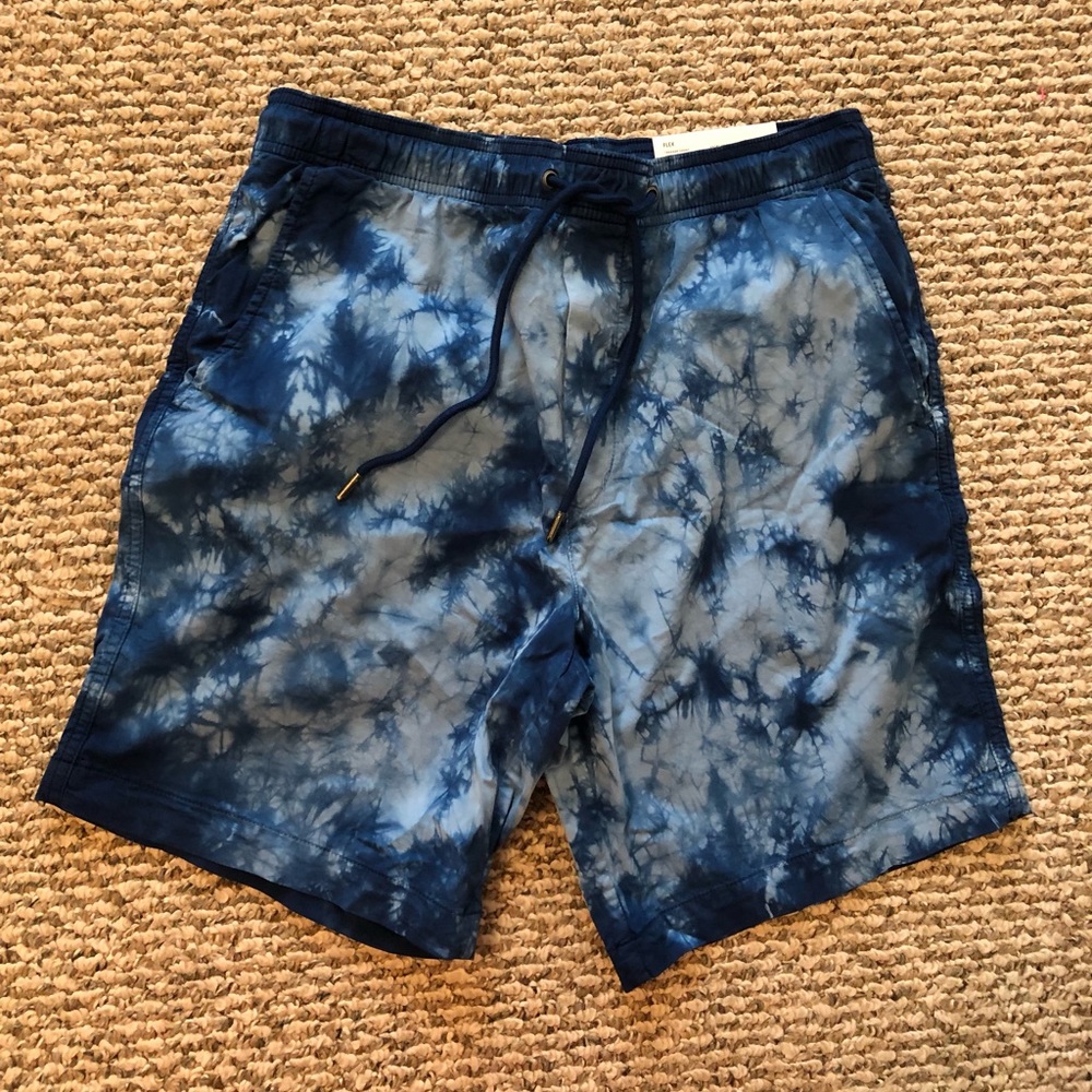 American Eagle Trekker Flex shorts